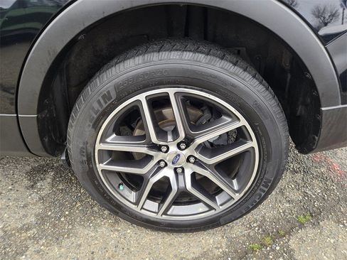 Used 2017 Ford Explorer Sport w/ Equipment Group 401A image 9