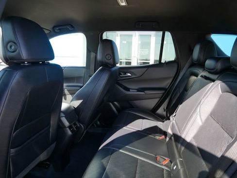 Used 2025 Chevrolet Equinox LT w/ Convenience Package II AWD/4WD image 8