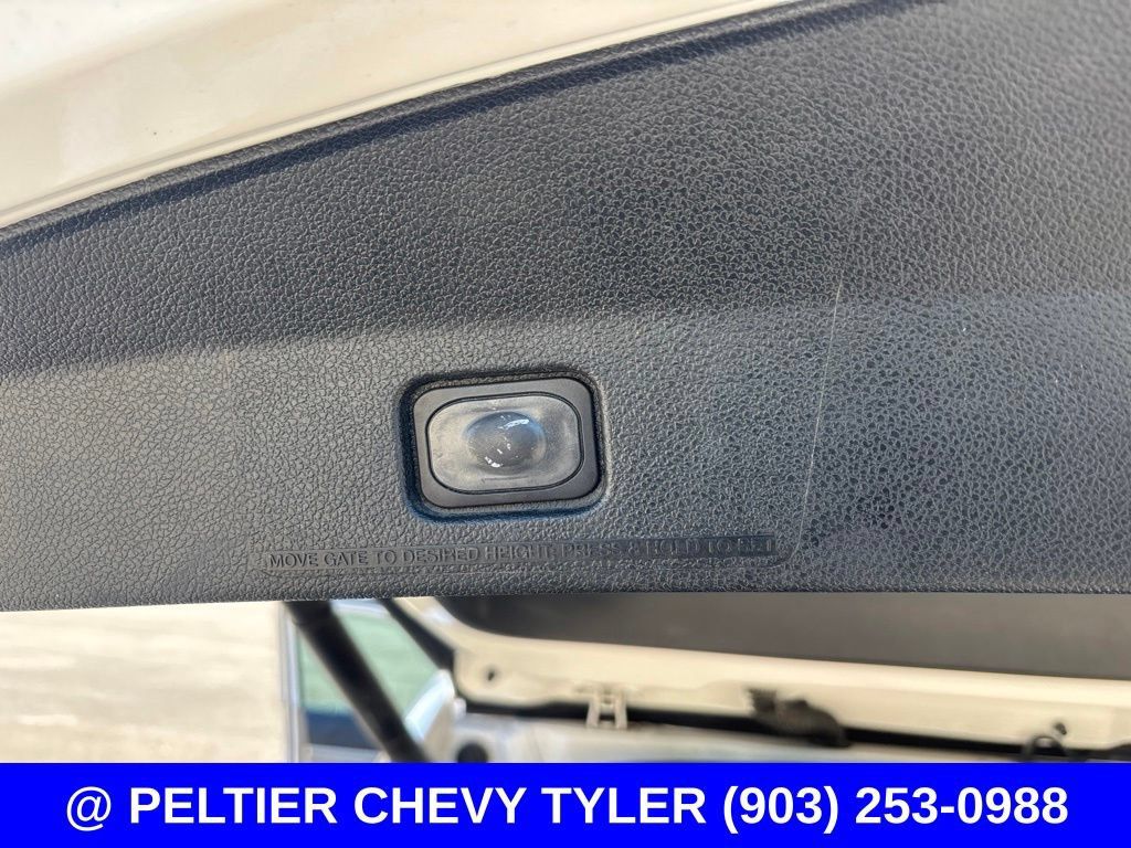 Used 2018 Ford Explorer XLT w/ Equipment Group 202A FWD image 23