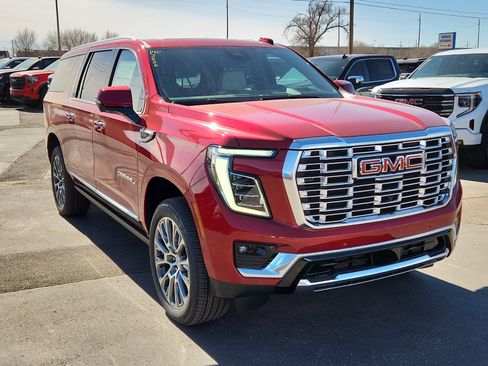 New 2026 GMC Yukon XL Denali w/ Sun & Power Step Package image 6