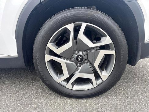 Certified 2025 Hyundai Palisade SEL image 9