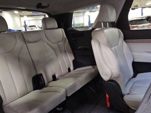 Used 2022 Hyundai Palisade SEL w/ Premium Package image 46