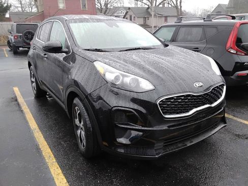 Used 2021 Kia Sportage LX image 3