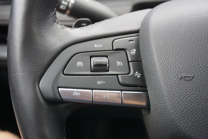 Used 2025 Cadillac XT4 Premium Luxury w/ Trailering Package AWD/4WD image 38