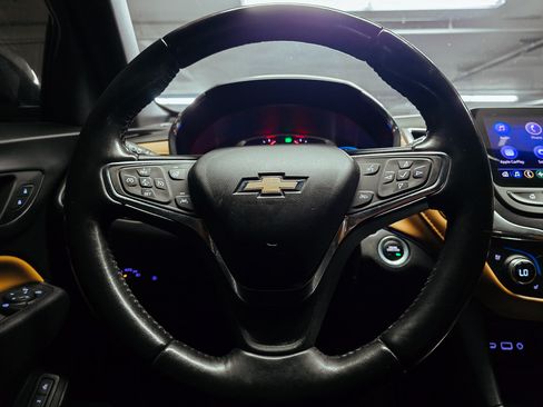 Used 2020 Chevrolet Equinox Premier FWD image 23