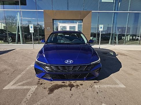 New 2026 Hyundai Elantra Limited image 8