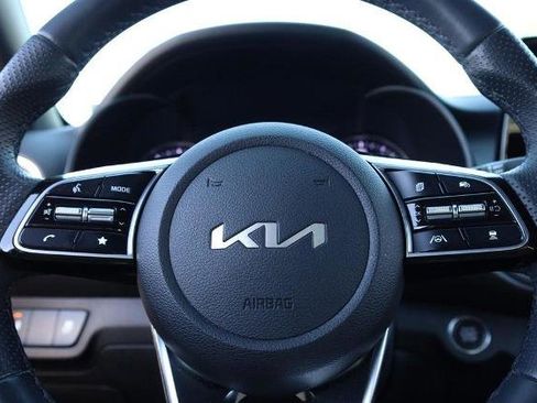 Used 2023 Kia Forte GT-Line w/ GT-Line Technology Package FWD image 9