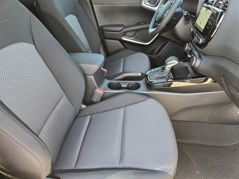 New 2025 Kia Soul S image 10