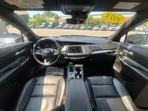 Used 2023 Cadillac XT4 Premium Luxury w/ Cold Weather Package AWD/4WD image 19