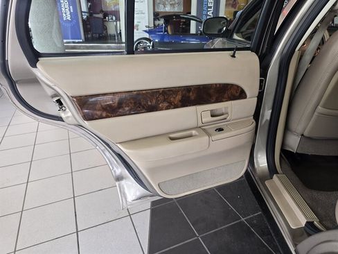 Used 2004 Mercury Grand Marquis LS RWD image 10