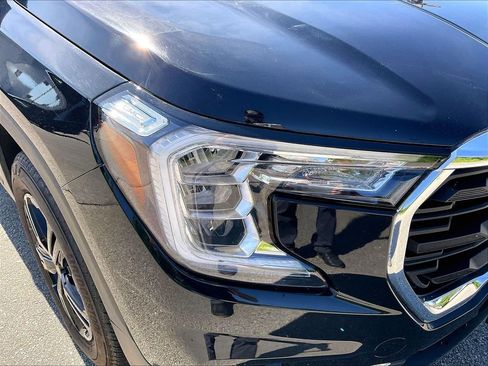 Used 2024 GMC Terrain SLE AWD/4WD image 29