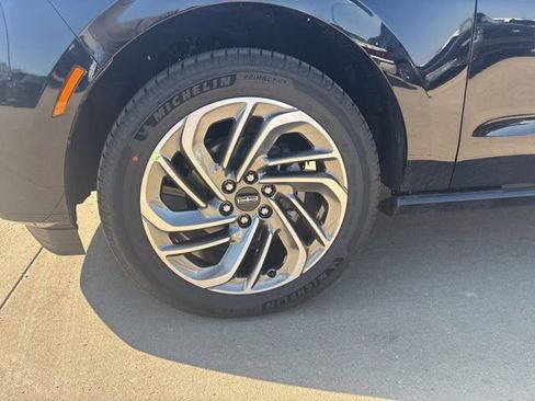 New 2026 Lincoln Navigator L Reserve AWD/4WD image 15