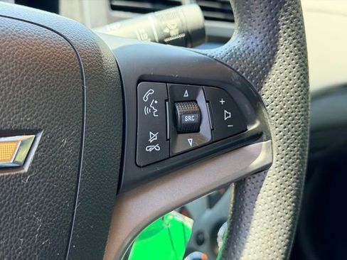 Used 2013 Chevrolet Sonic LT image 9