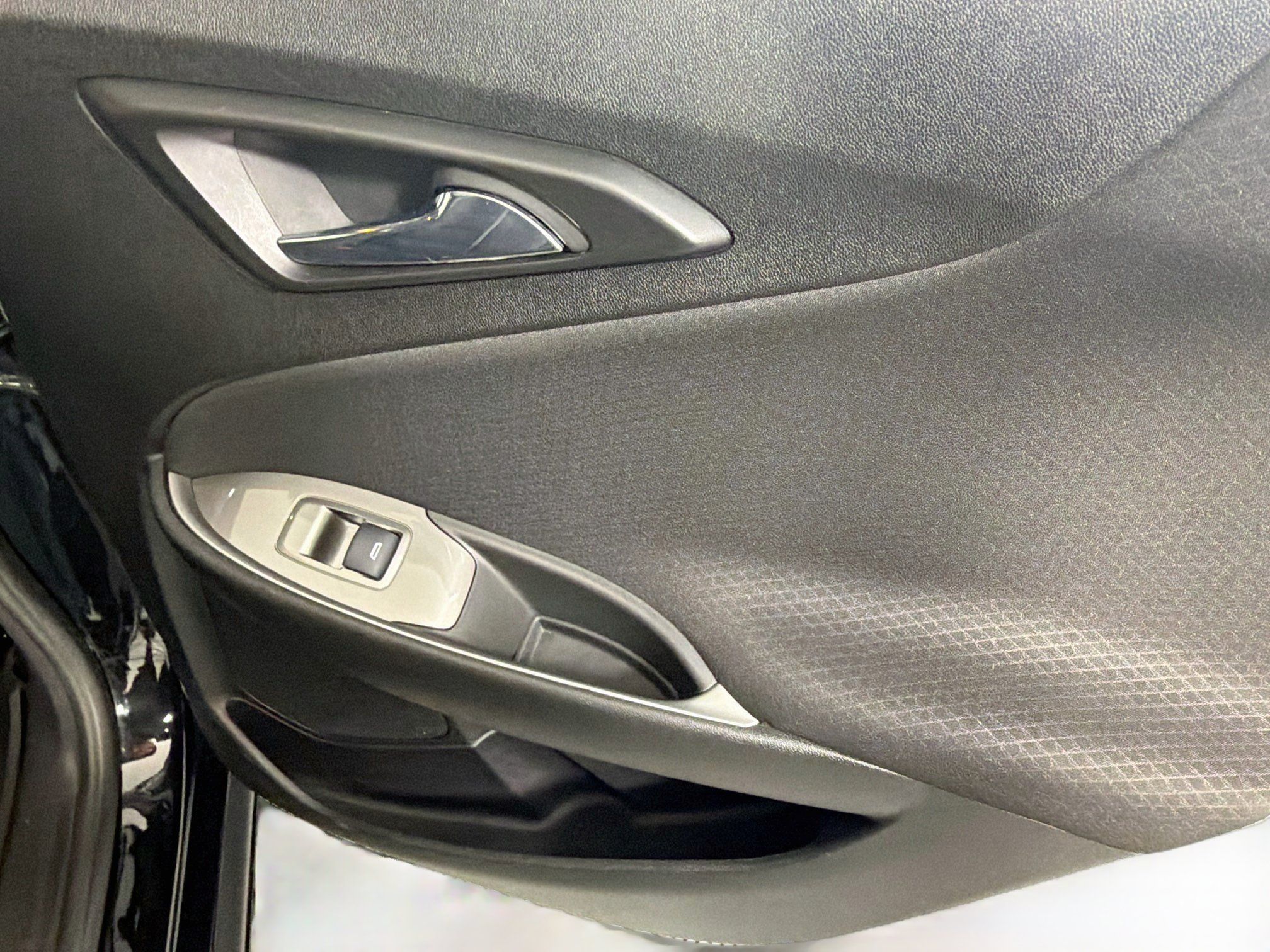 Used 2023 Chevrolet Malibu RS w/ LPO, Floor Liner Package FWD image 27