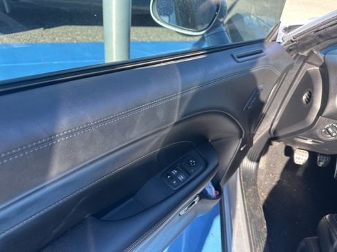 Used 2021 Dodge Challenger R/T w/ Plus Package image 9