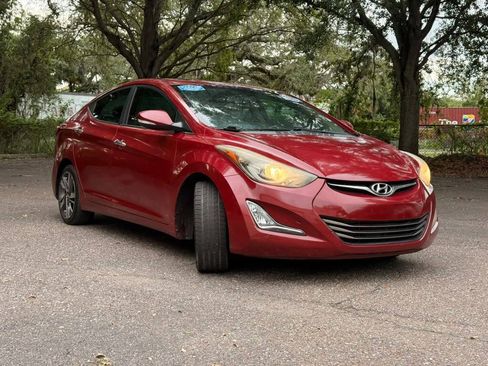 Used 2014 Hyundai Elantra Limited w/ Option Group 03 FWD image 3