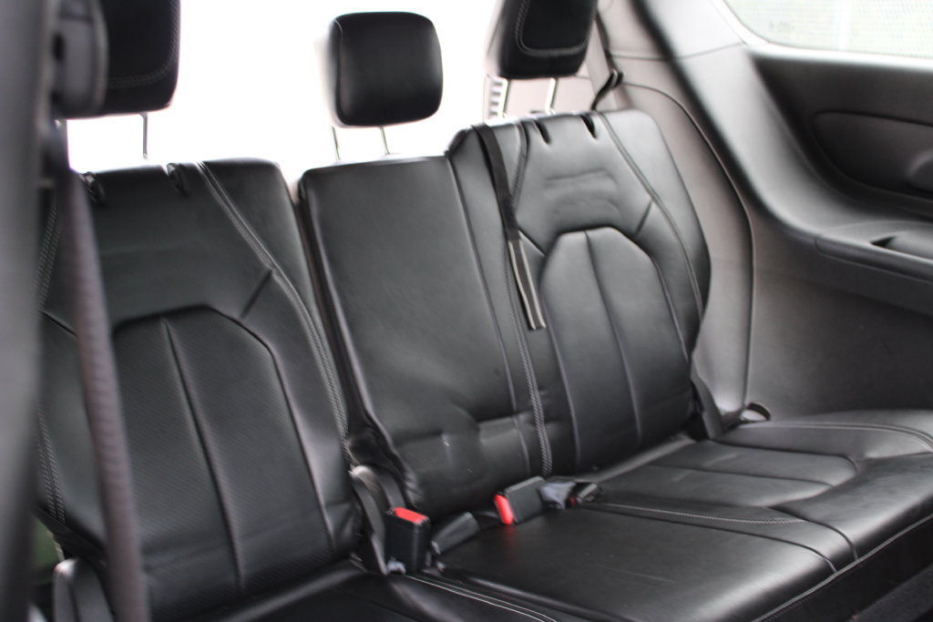 Used 2025 Chrysler Pacifica Select FWD image 28