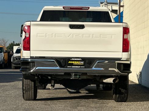 Used 2024 Chevrolet Silverado 2500 LT image 5