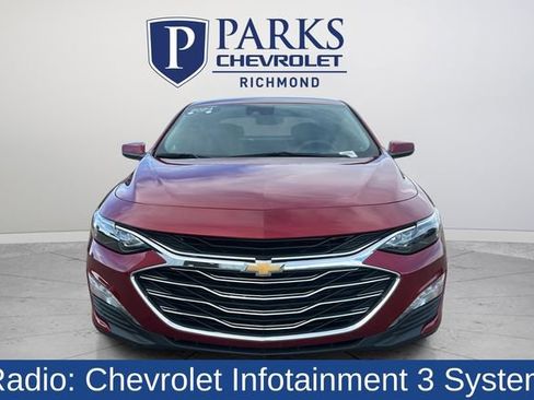 Used 2024 Chevrolet Malibu LT image 2