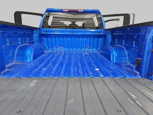 Used 2025 Chevrolet Silverado 1500 LT AWD/4WD image 14