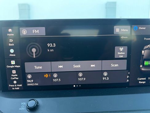 Used 2023 Honda Accord Touring image 11