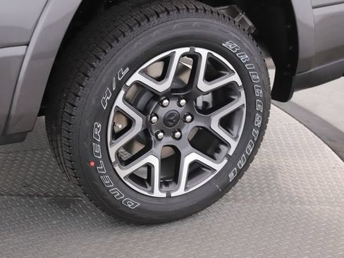 Used 2026 RAM 1500 Laramie w/ Sport Appearance Package AWD/4WD image 14