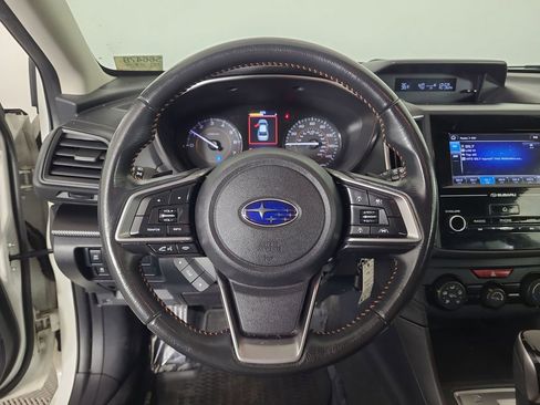 Used 2018 Subaru Crosstrek 2.0i Premium w/ Eyesight System image 12