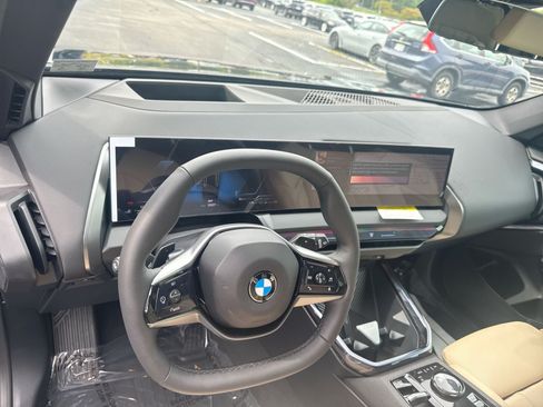 New 2026 BMW X3 xDrive30i w/ Premium Package AWD/4WD image 11