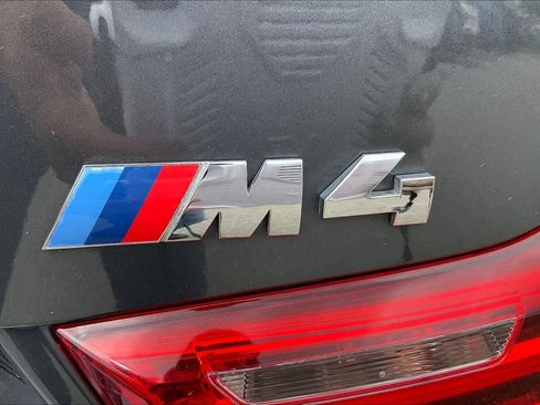 Used 2016 BMW M4 Convertible RWD image 9