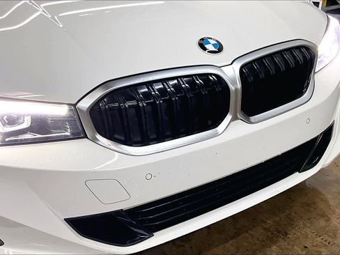 Used 2025 BMW 330i Sedan w/ Convenience Package image 33