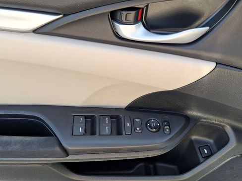 Used 2018 Honda Civic LX image 10