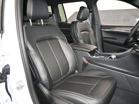New 2026 Jeep Grand Cherokee Limited w/ Limited Altitude Package RWD image 37
