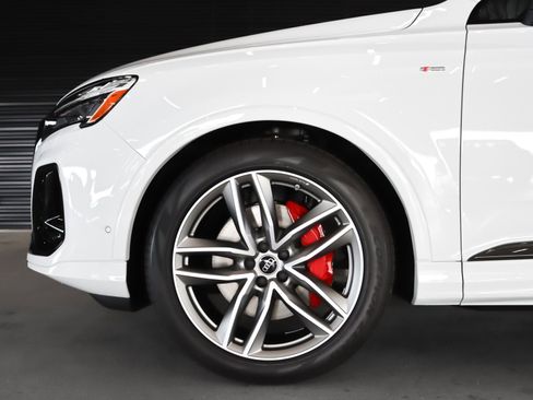 New 2026 Audi Q7 3.0T Prestige image 4