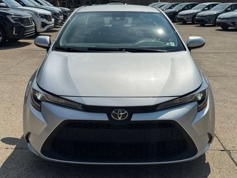 Used 2022 Toyota Corolla LE FWD image 9