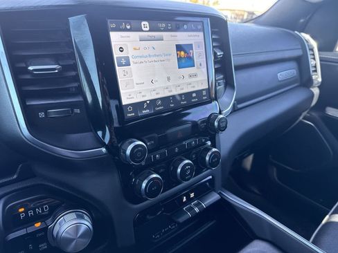 Used 2024 RAM 1500 Laramie image 19