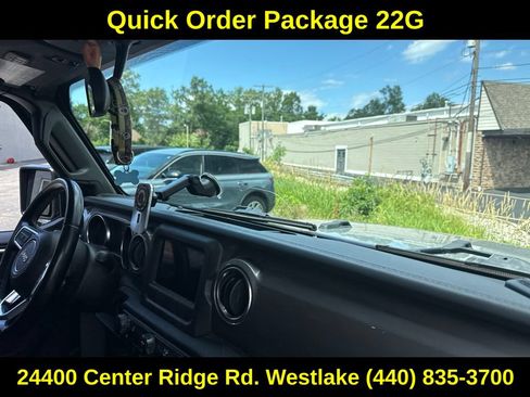 Used 2021 Jeep Wrangler Unlimited Sahara AWD/4WD image 11