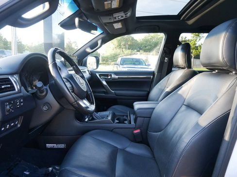 Certified 2023 Lexus GX 460 Luxury w/ Sport Design Package AWD/4WD image 9