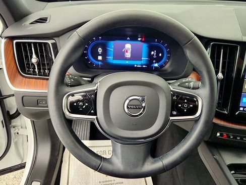 Used 2023 Volvo XC60 B5 Plus w/ Climate Package AWD/4WD image 14