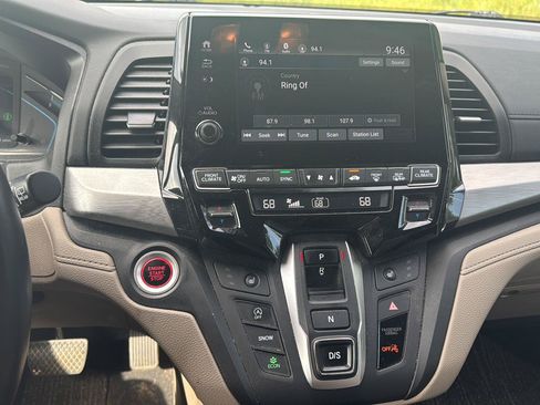 Used 2022 Honda Odyssey EX-L image 13