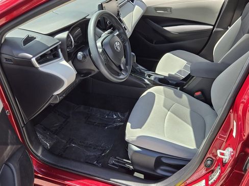 Used 2022 Toyota Corolla LE w/ LE Convenience Package image 10