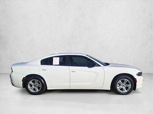 Used 2023 Dodge Charger SXT image 4