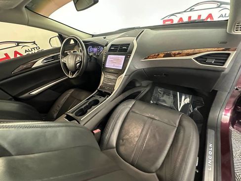 Used 2013 Lincoln MKZ image 20