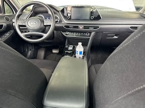 Used 2023 Hyundai Sonata SE w/ Cargo Package FWD image 4
