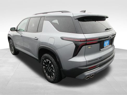 Certified 2025 Chevrolet Traverse Z71 w/ LPO, Floor Liner Package AWD/4WD image 3