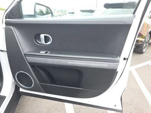 Used 2023 Hyundai Ioniq 5 SEL image 21