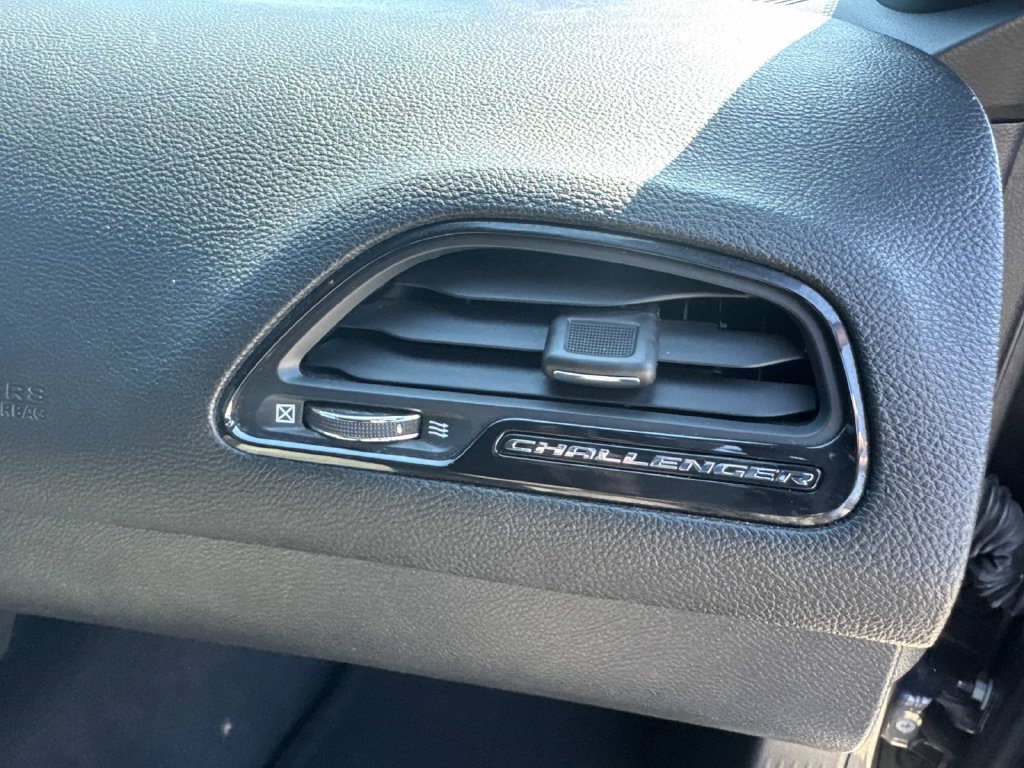 Used 2019 Dodge Challenger R/T w/ Blacktop Package RWD image 29