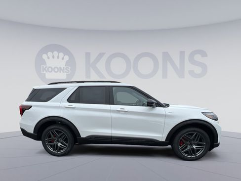 New 2026 Ford Explorer ST-Line w/ ST-Line Street Pack image 8
