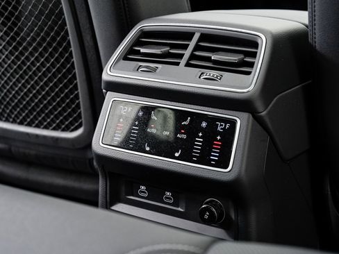 Certified 2025 Audi A6 Premium Plus image 22