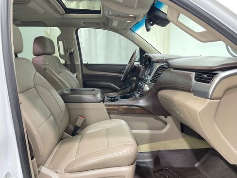 Used 2018 Chevrolet Tahoe LT w/ LT Signature Package image 35