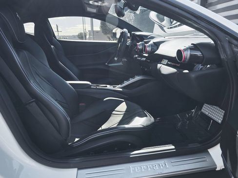 Used 2019 Ferrari 812 Superfast image 26